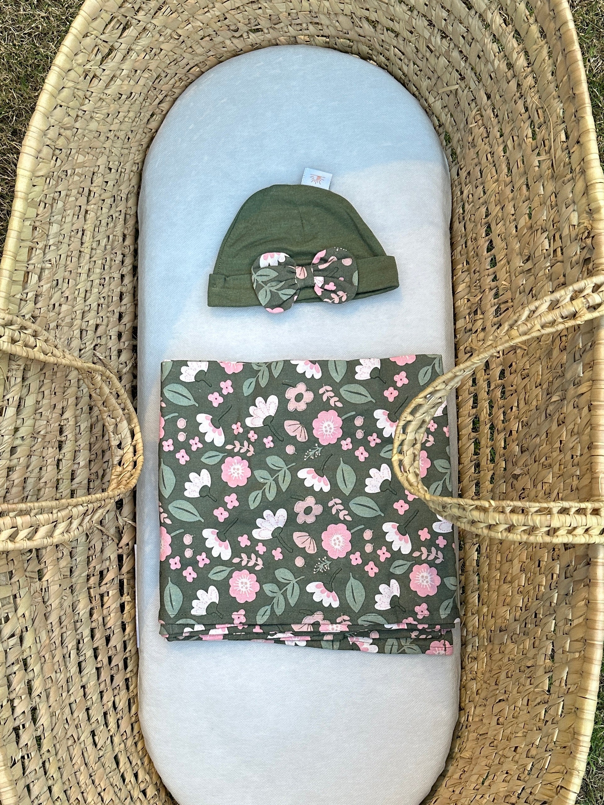 ROSE BUDS & BOTANICAL BLISS FLANNEL SWADDLE