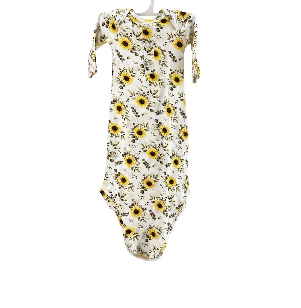 Mom Tribe Mart – knotted jersey swaddle - Sun Flower